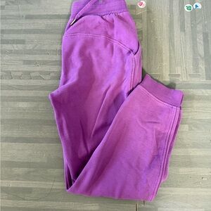 Lululemon women’s purple scuba jogger